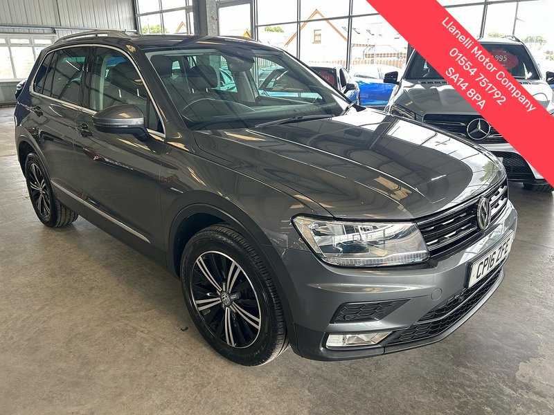 Volkswagen Tiguan TDI BlueMotion Tech SE Navigation - U11057