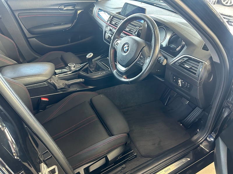 BMW 1 Series 118i Sport - U11059