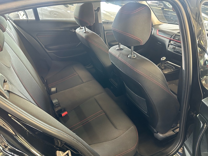 BMW 1 Series 118i Sport - U11059