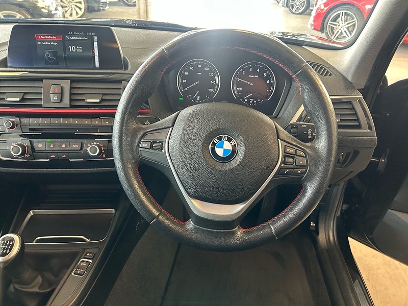 BMW 1 Series 118i Sport - U11059