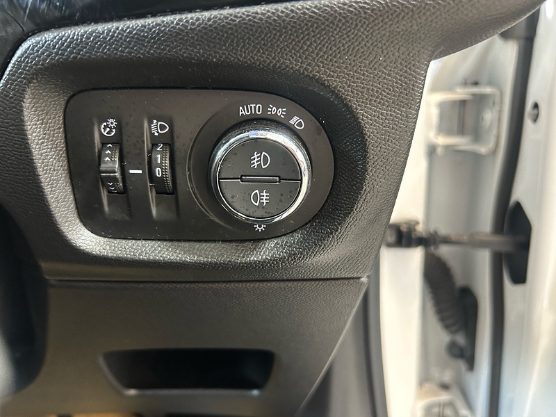 Vauxhall Corsa Turbo Elite Nav - U11060