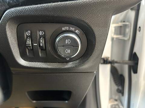 Vauxhall Corsa Turbo Elite Nav - U11060