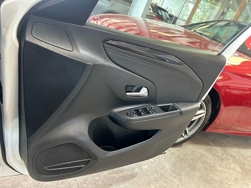 Vauxhall Corsa Turbo Elite Nav - U11060