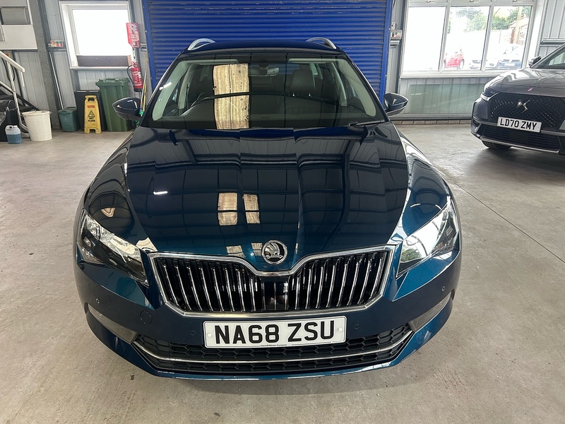 Skoda Superb TDI SE Technology - U11068