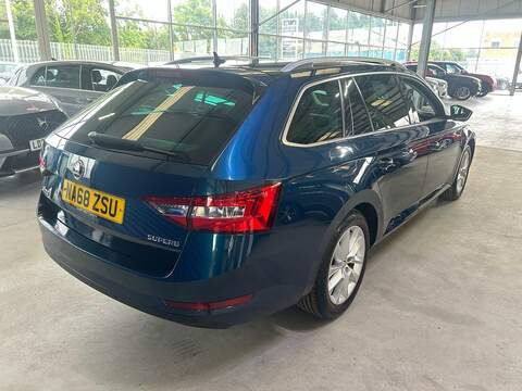 Skoda Superb TDI SE Technology - U11068