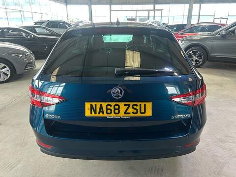 Skoda Superb TDI SE Technology - U11068