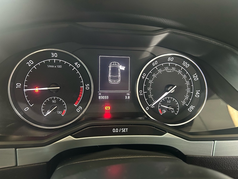 Skoda Superb TDI SE Technology - U11068