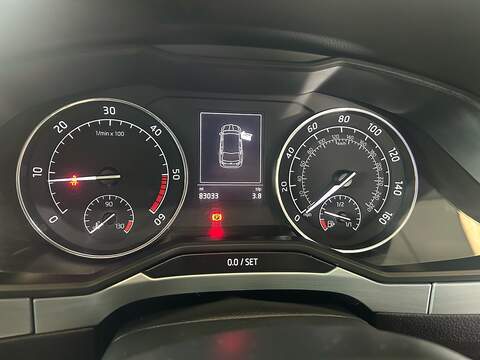 Skoda Superb TDI SE Technology - U11068