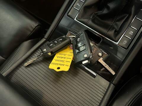 Skoda Superb TDI SE Technology - U11068