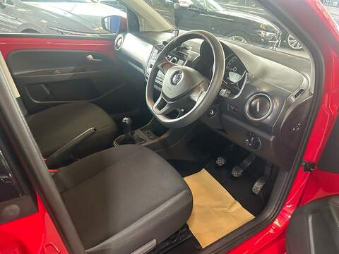 Volkswagen up! Move up! Tech Edition - U11069