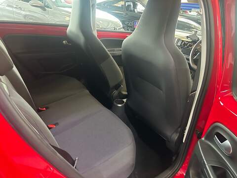 Volkswagen up! Move up! Tech Edition - U11069