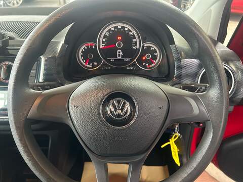 Volkswagen up! Move up! Tech Edition - U11069
