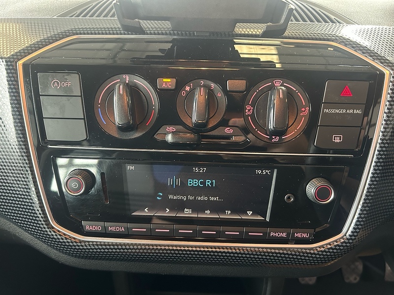 Volkswagen up! Move up! Tech Edition - U11069