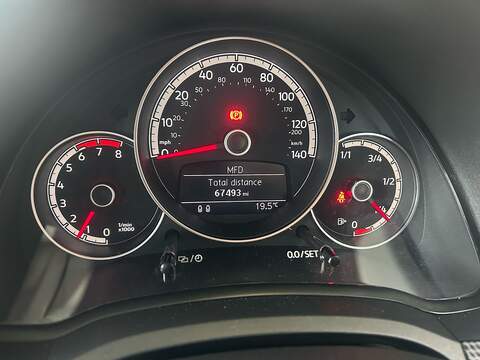 Volkswagen up! Move up! Tech Edition - U11069
