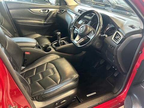 Nissan Qashqai DIG-T N-Motion - U11070