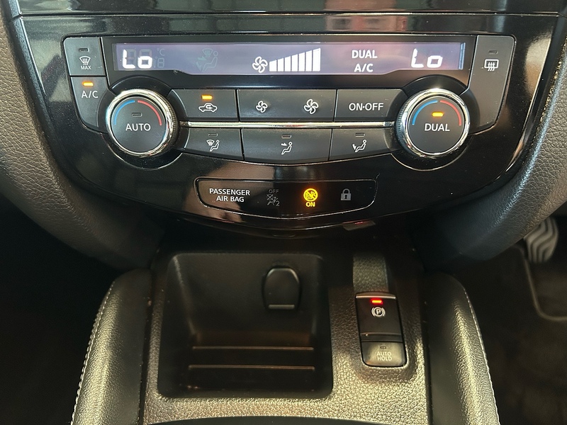 Nissan Qashqai DIG-T N-Motion - U11070