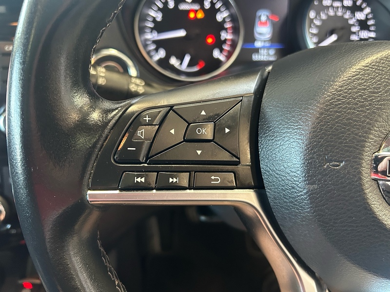 Nissan Qashqai DIG-T N-Motion - U11070