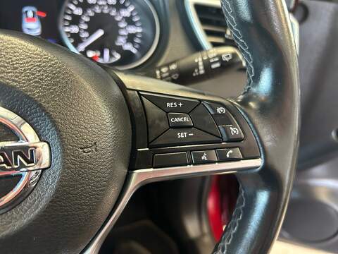 Nissan Qashqai DIG-T N-Motion - U11070