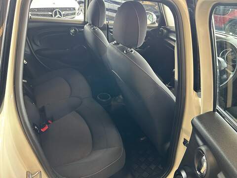 MINI Hatch Cooper - U11072