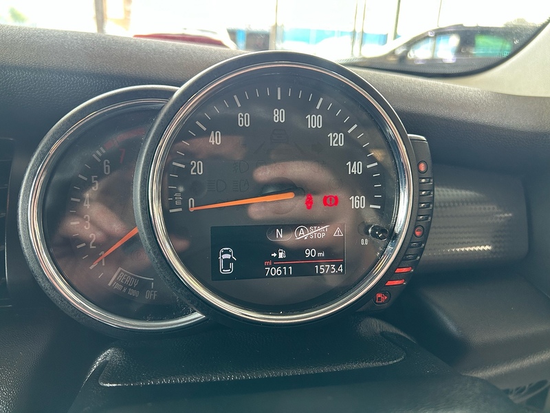 MINI Hatch Cooper - U11072