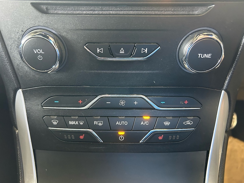 Ford S-Max EcoBlue ST-Line - U11086