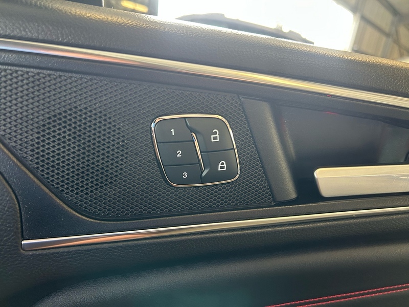 Ford S-Max EcoBlue ST-Line - U11086