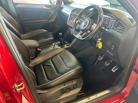 Volkswagen Tiguan TDI R-Line - U11090