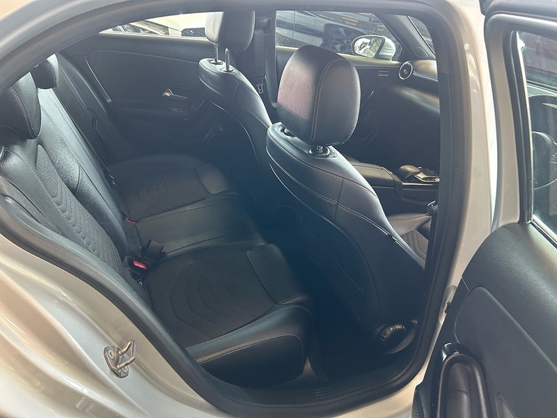 Mercedes-Benz A Class A180d SE - U11091