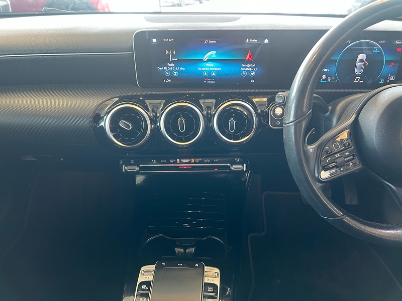 Mercedes-Benz A Class A180d SE - U11091
