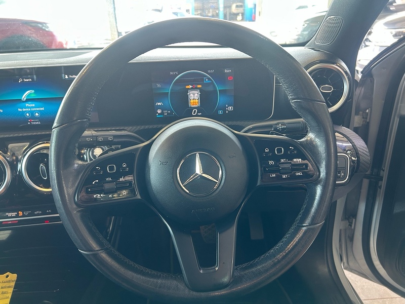 Mercedes-Benz A Class A180d SE - U11091