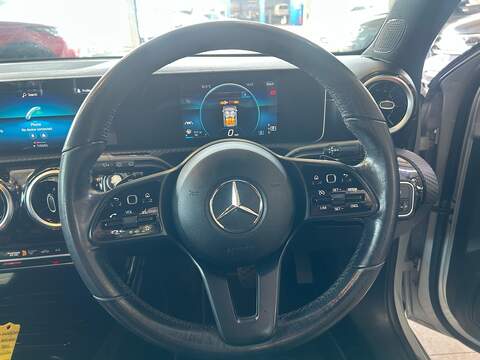 Mercedes-Benz A Class A180d SE - U11091