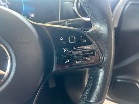 Mercedes-Benz A Class A180d SE - U11091