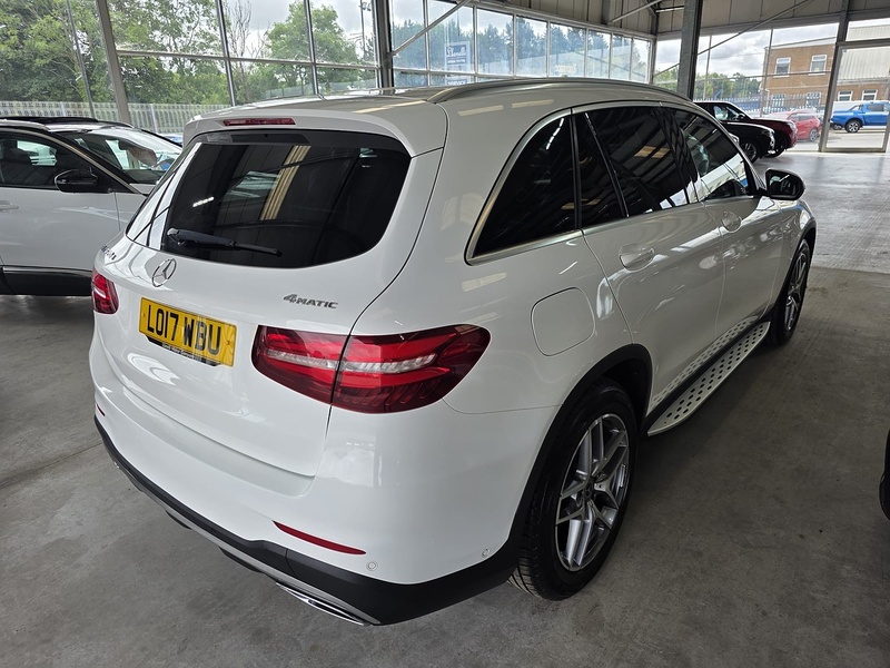 Mercedes-Benz GLC GLC220d AMG Line - U11100