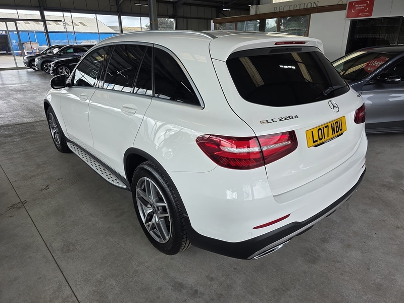 Mercedes-Benz GLC GLC220d AMG Line - U11100
