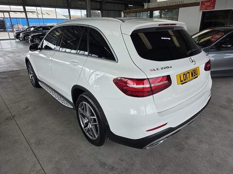 Mercedes-Benz GLC GLC220d AMG Line - U11100