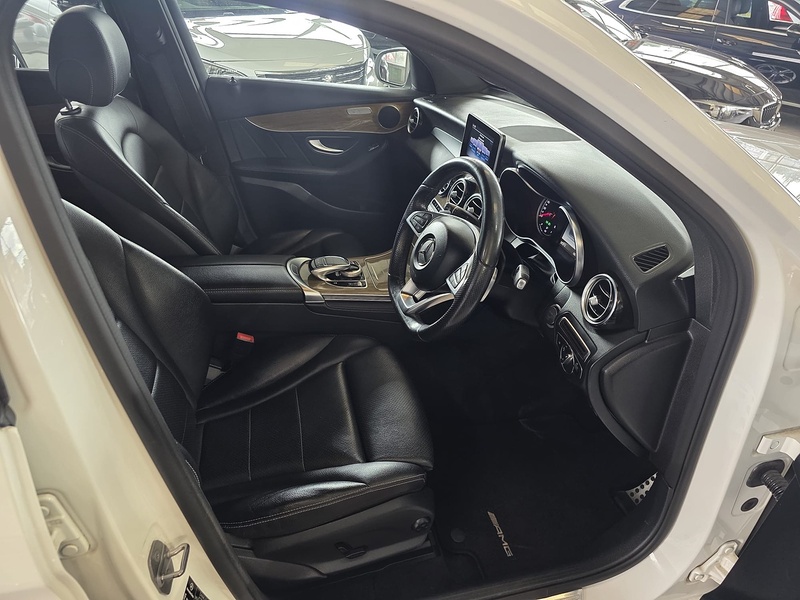 Mercedes-Benz GLC GLC220d AMG Line - U11100