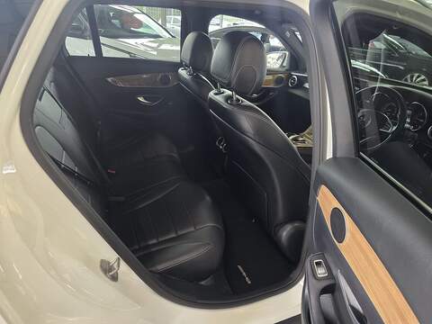 Mercedes-Benz GLC GLC220d AMG Line - U11100