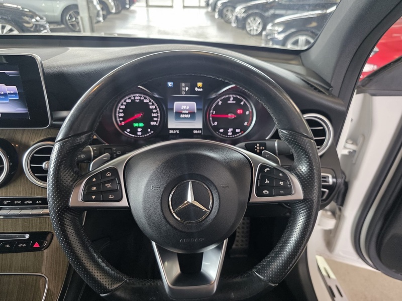 Mercedes-Benz GLC GLC220d AMG Line - U11100