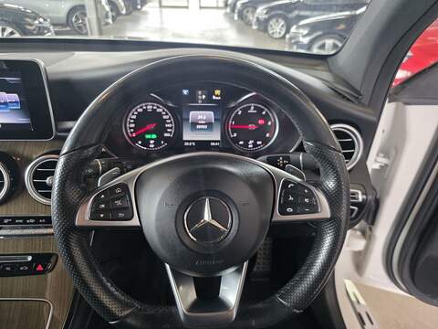 Mercedes-Benz GLC GLC220d AMG Line - U11100