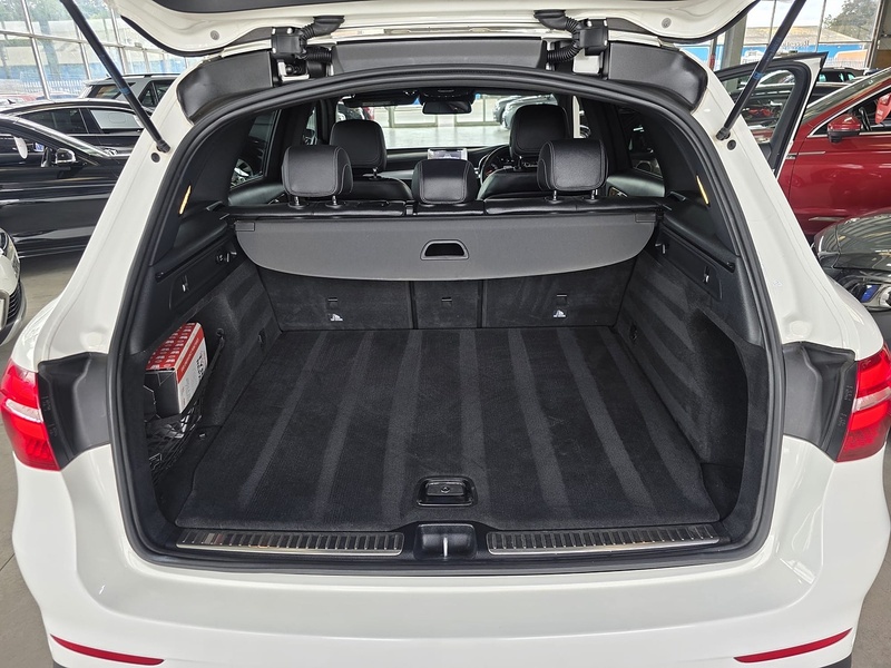 Mercedes-Benz GLC GLC220d AMG Line - U11100