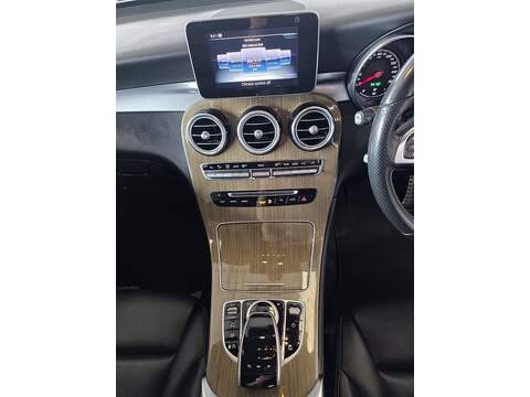 Mercedes-Benz GLC GLC220d AMG Line - U11100
