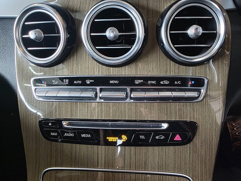 Mercedes-Benz GLC GLC220d AMG Line - U11100