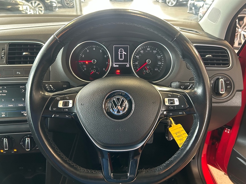Volkswagen Polo TSI Match Edition - U11101
