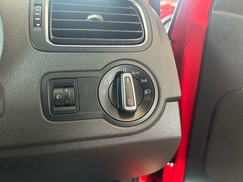Volkswagen Polo TSI Match Edition - U11101