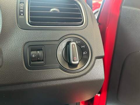 Volkswagen Polo TSI Match Edition - U11101