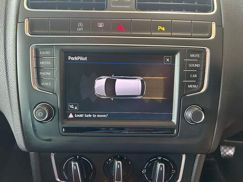Volkswagen Polo TSI Match Edition - U11101