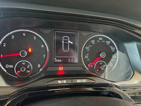 Volkswagen Polo EVO SE - U11102