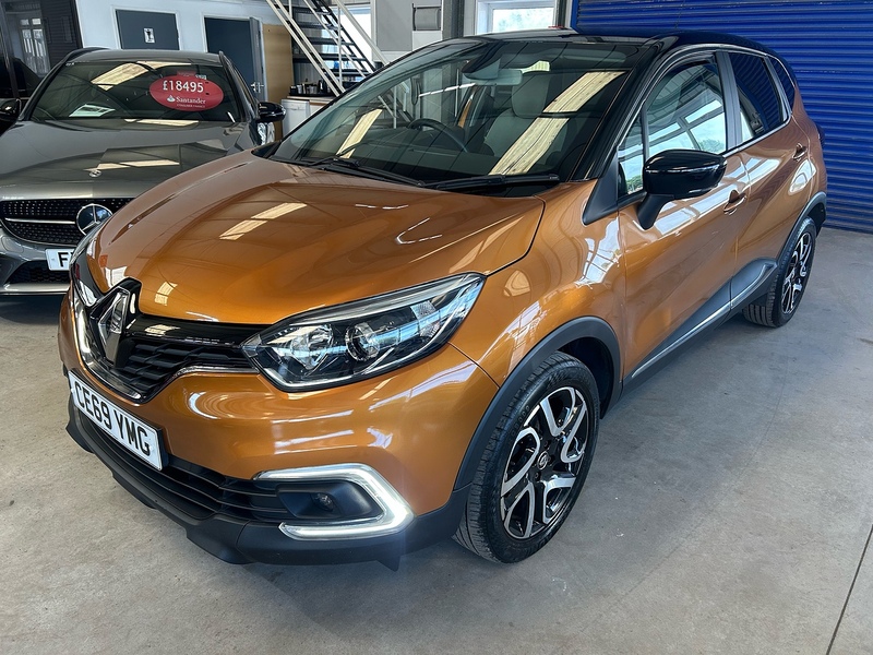 Renault Captur TCe ENERGY Iconic - U11103