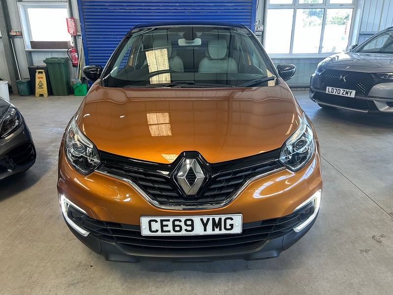 Renault Captur TCe ENERGY Iconic - U11103