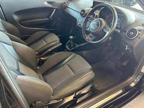 Audi A1 TFSI Sport - U11105